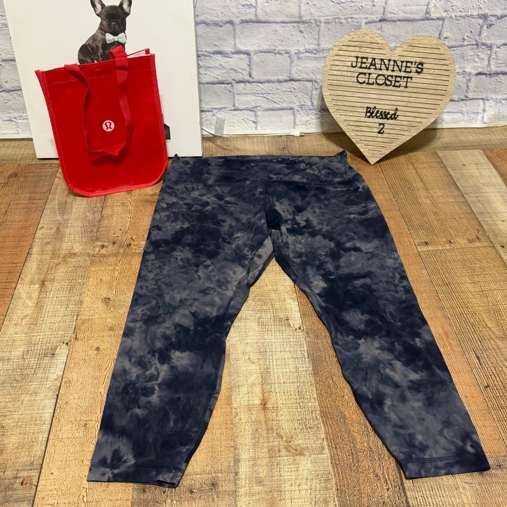 Lululemon Align Pant 25" in *Diamond Dye
Size 18